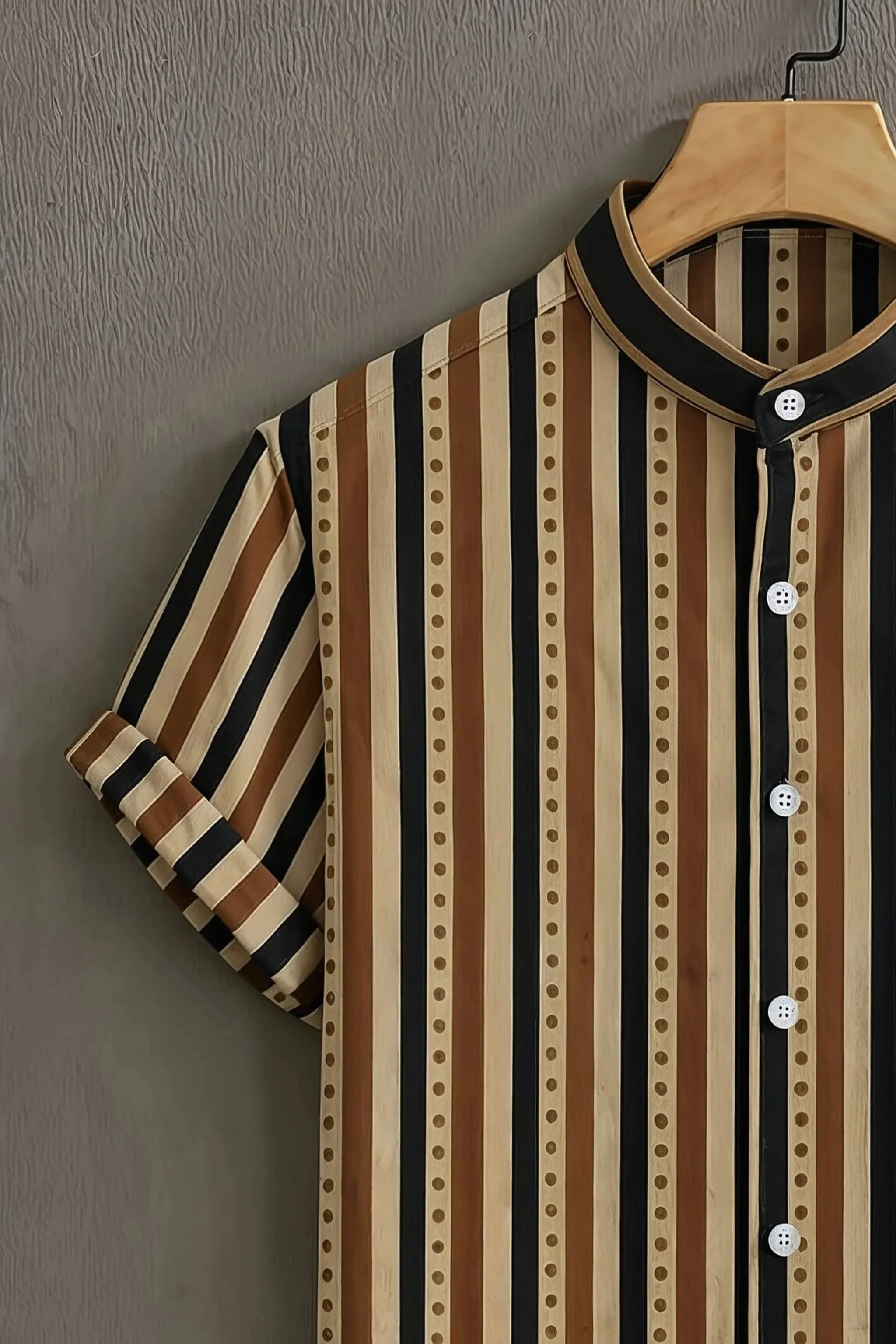 Beige Casual Shirt with Vintage Striped Print - Image 3